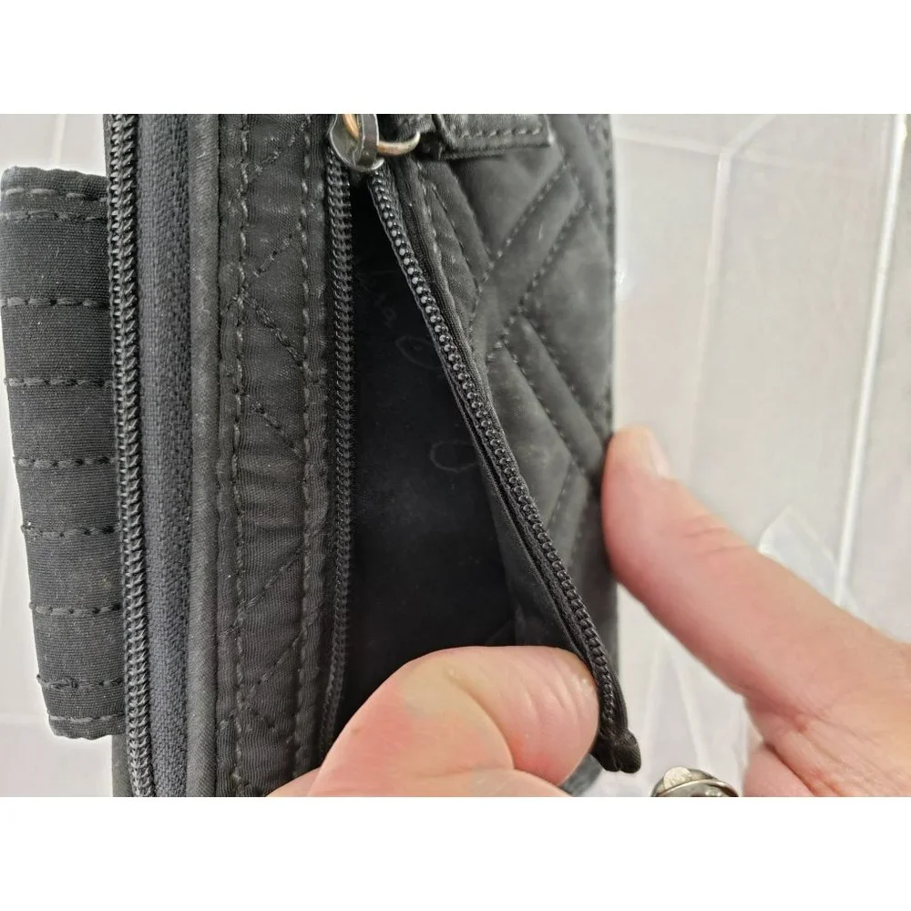 Vera Bradley Wallet Style Black Purse No‎ Straps Card Holder - Picture 9 of 10